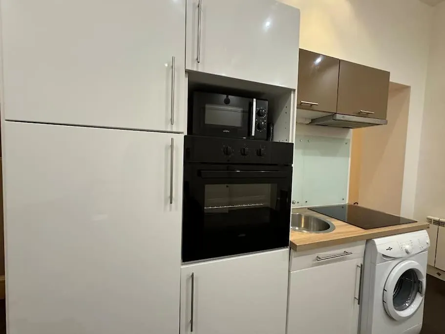 Awesome 2br 5 Min To Arc De Triomphe * Paris